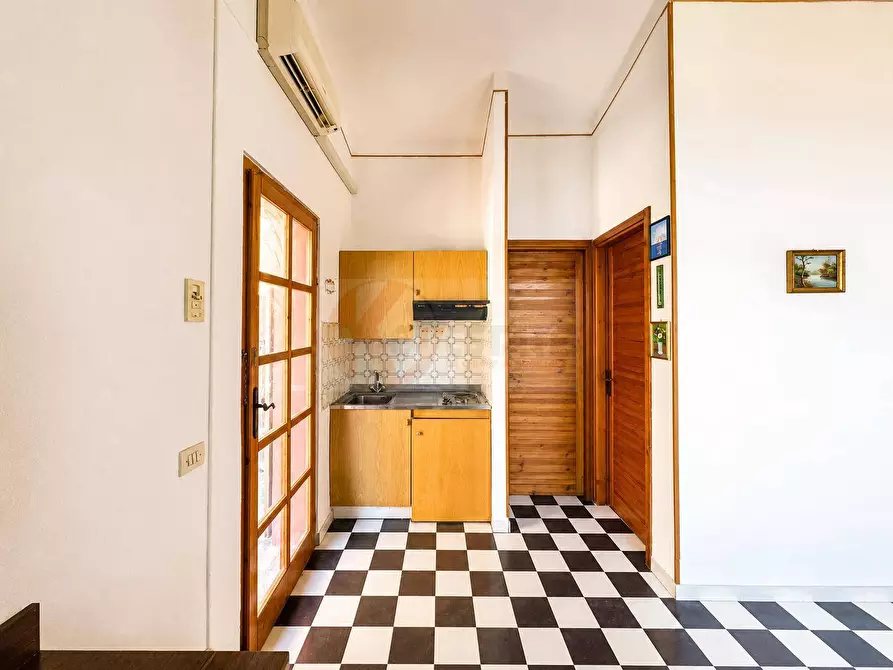 Immagine 9 di Appartamento in vendita  in Località Sa Lumenera 19 a Albagiara