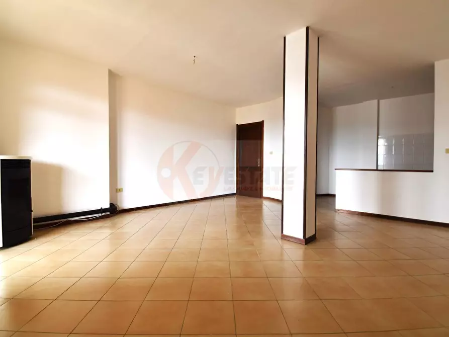 Immagine 2 di Appartamento in vendita  in via della libertà 60 a Ploaghe