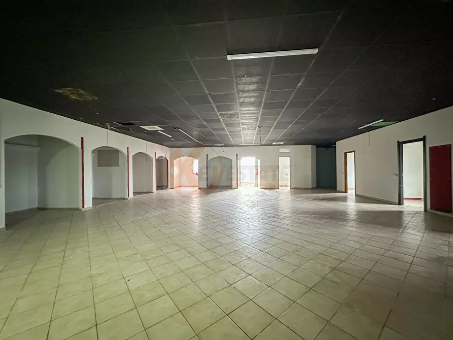 Immagine 3 di Locale commerciale in vendita  in predda niedda sud str.23 a Sassari