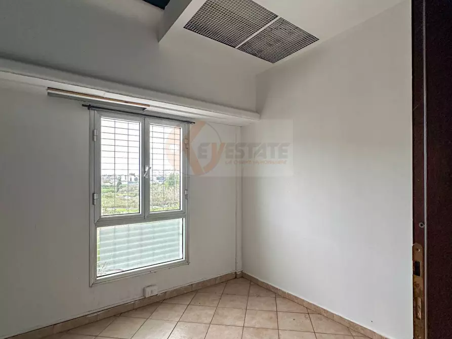 Immagine 20 di Locale commerciale in vendita  in predda niedda sud str.23 a Sassari