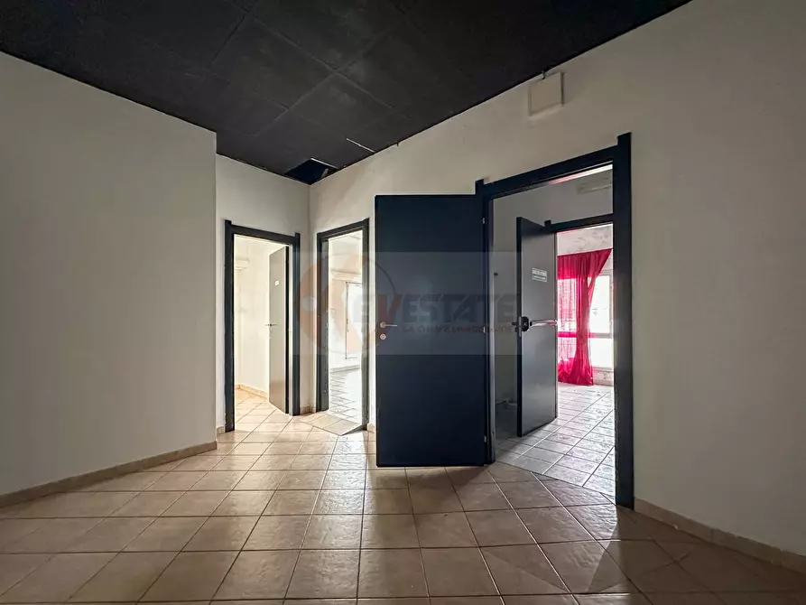Immagine 21 di Locale commerciale in vendita  in predda niedda sud str.23 a Sassari
