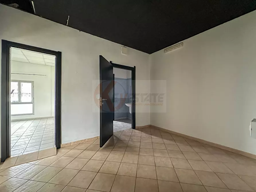 Immagine 26 di Locale commerciale in vendita  in predda niedda sud str.23 a Sassari