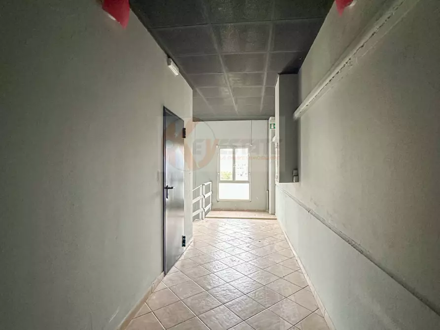 Immagine 32 di Locale commerciale in vendita  in predda niedda sud str.23 a Sassari