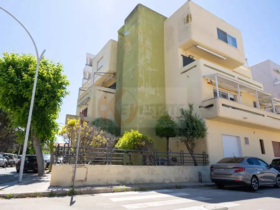 Immagine 36 di Appartamento in vendita  in via Kennedy 125 a Alghero