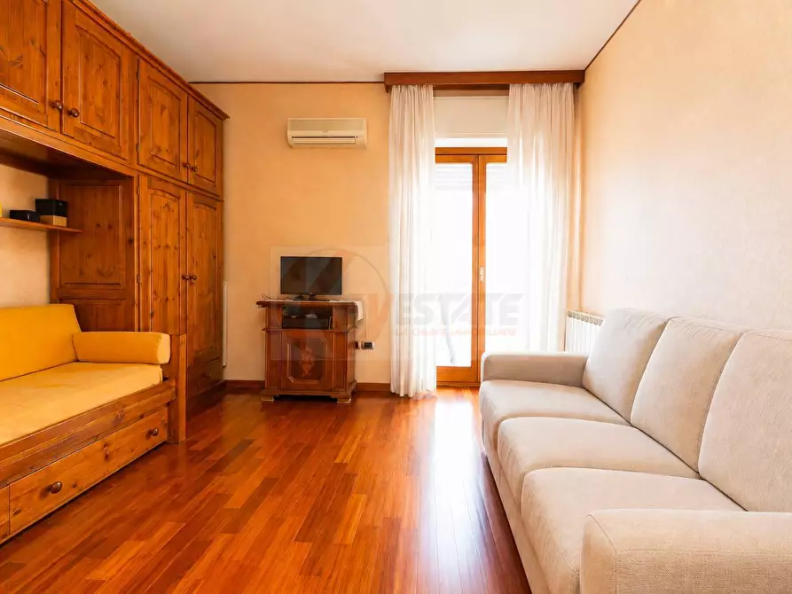 Immagine 15 di Appartamento in vendita  in via Principessa Maria 17 a Sassari