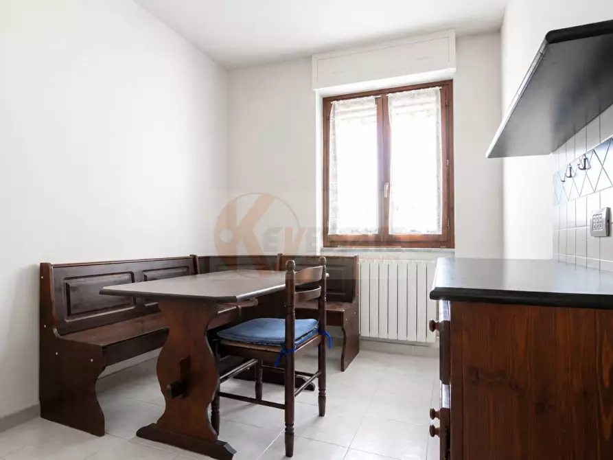 Immagine 10 di Appartamento in vendita  in via Carlo Cossu 16 a Usini