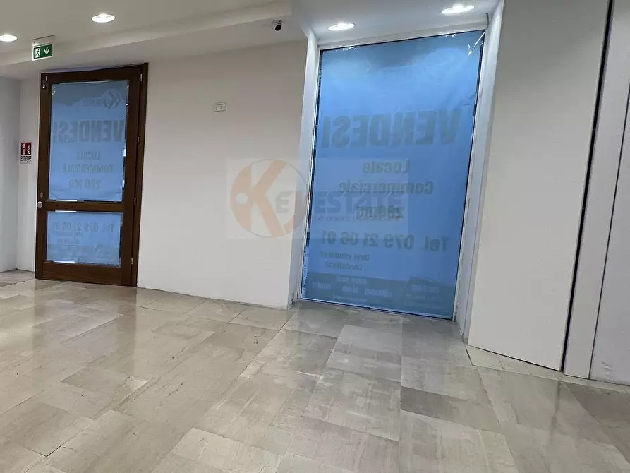 Immagine 12 di Locale commerciale in vendita  in largo cavallotti 18 a Sassari