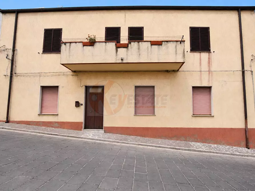 Immagine 1 di Appartamento in vendita  in Via San Giovanni 5 a Badesi