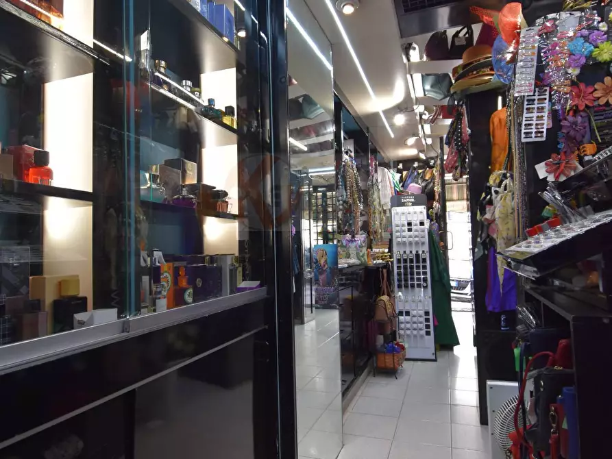 Immagine 8 di Attività commerciale in vendita  in Via Roma 132 a Sassari
