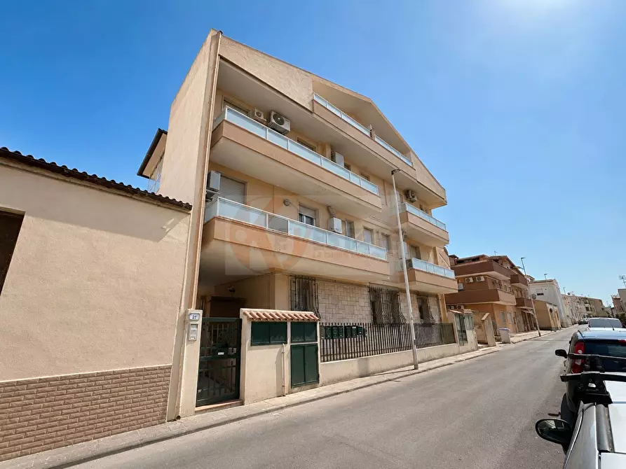 Immagine 22 di Appartamento in vendita  in Via Vittorino Era 27 a Sassari