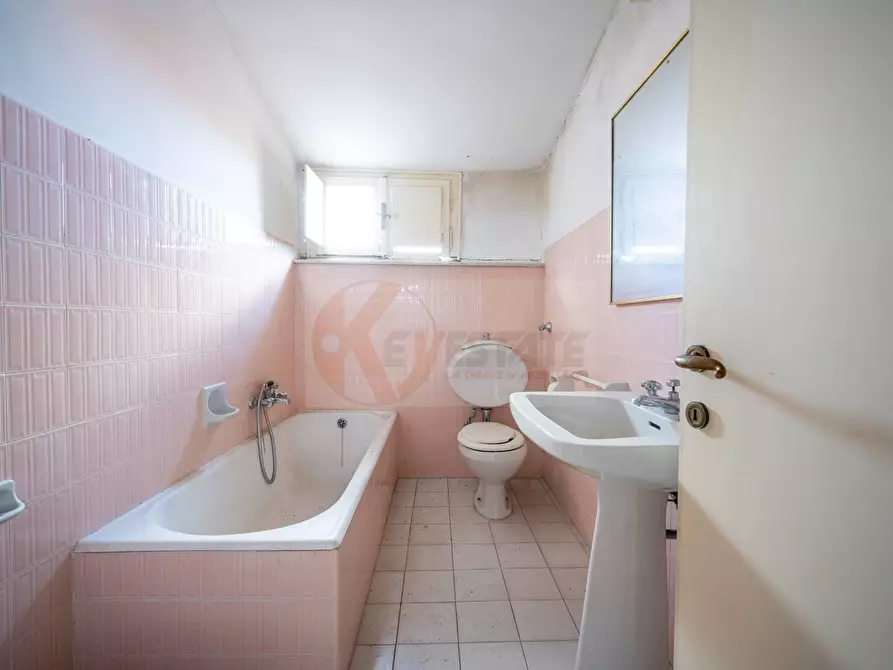 Immagine 43 di Appartamento in vendita  in viale Caprera 27 a Sassari