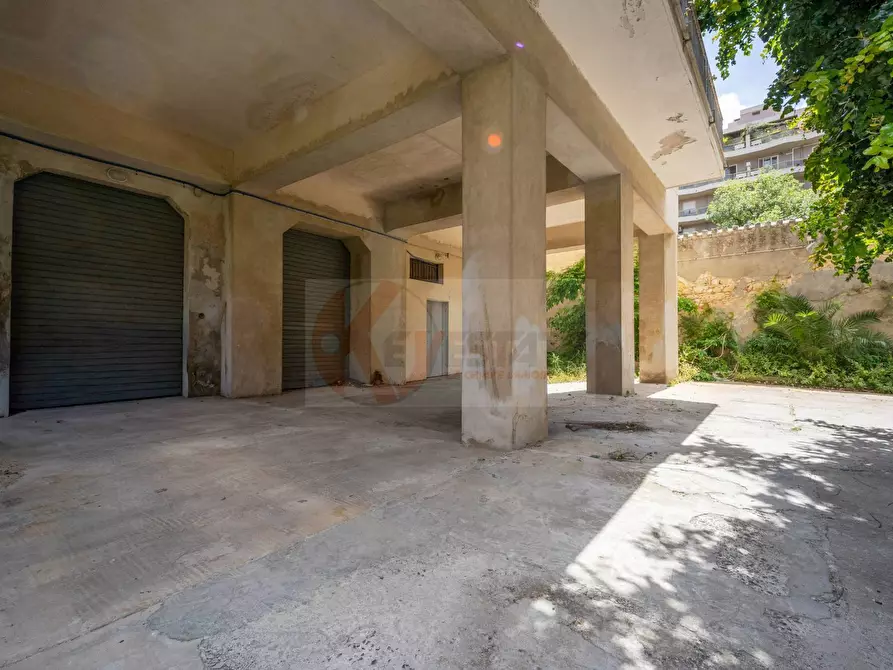 Immagine 26 di Appartamento in vendita  in viale Caprera 27 a Sassari