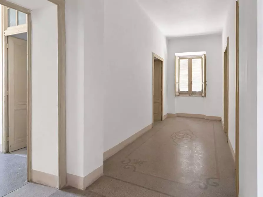 Immagine 5 di Appartamento in vendita  in via Mercato 1 a Sassari