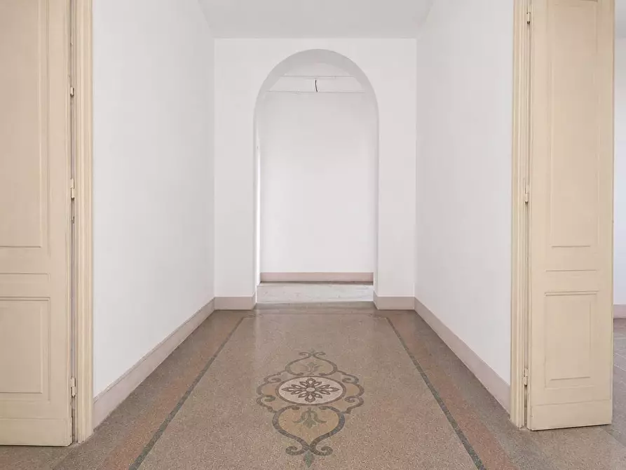 Immagine 8 di Appartamento in vendita  in via Mercato 1 a Sassari
