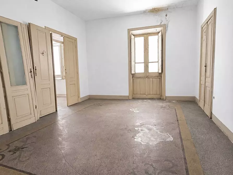 Immagine 7 di Appartamento in vendita  in via Mercato 1 a Sassari