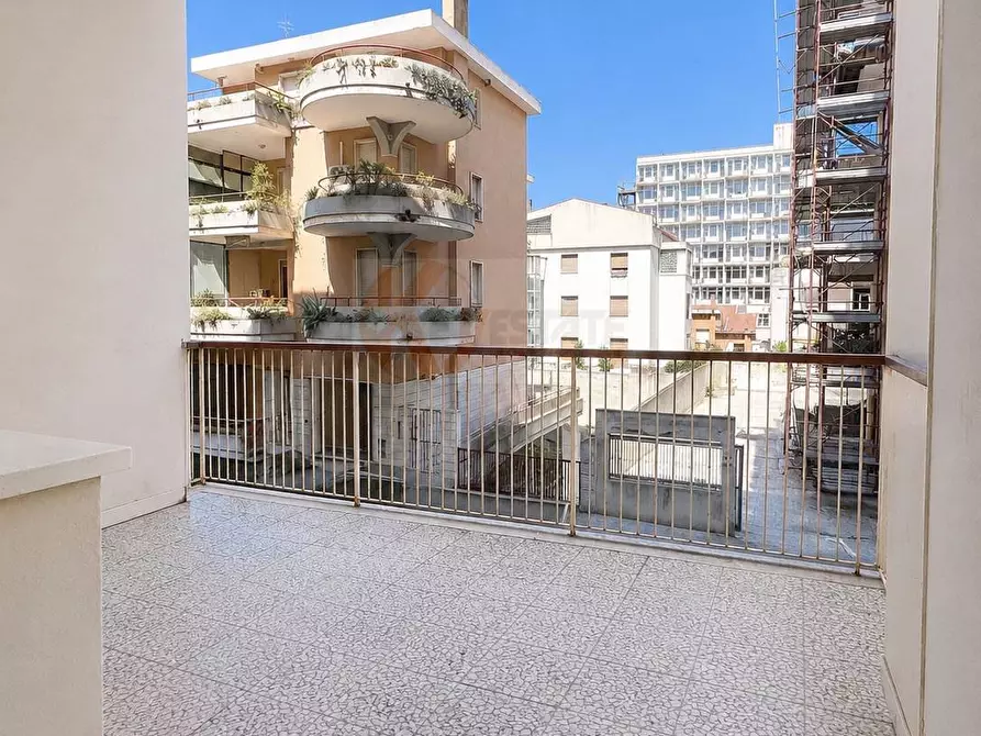 Immagine 12 di Appartamento in vendita  in Via Amendola 40L a Sassari