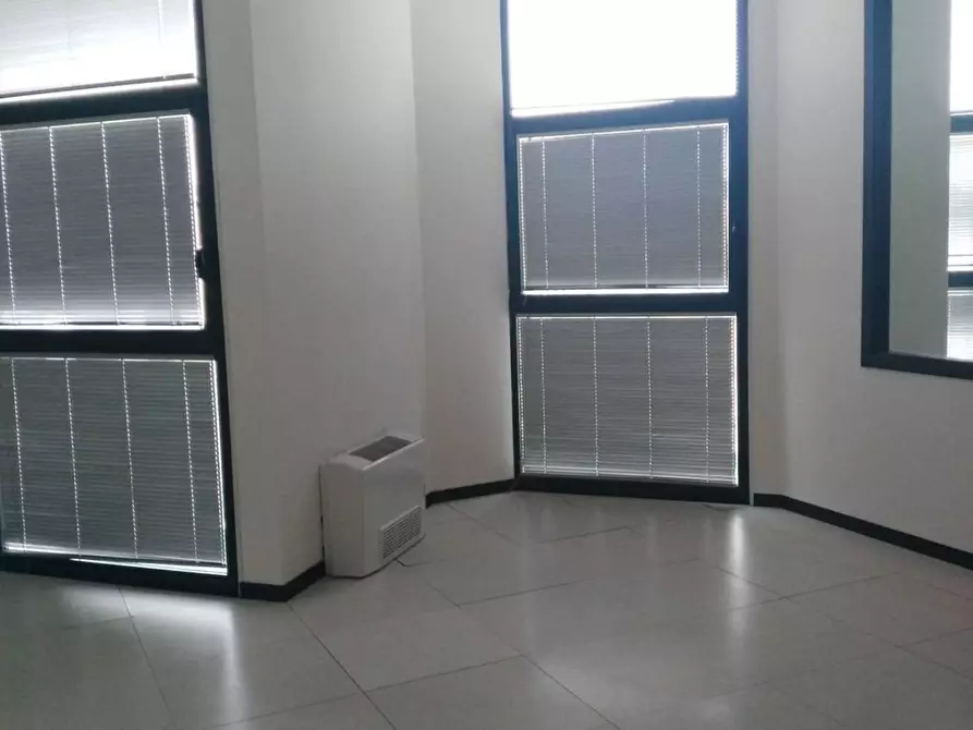 Immagine 28 di Ufficio in affitto  in Via Granarolo 00 a Faenza