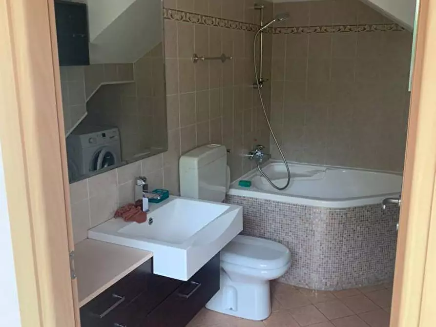 Immagine 2 di Villa in affitto  in CENTRO URBANO FAENZA a Faenza