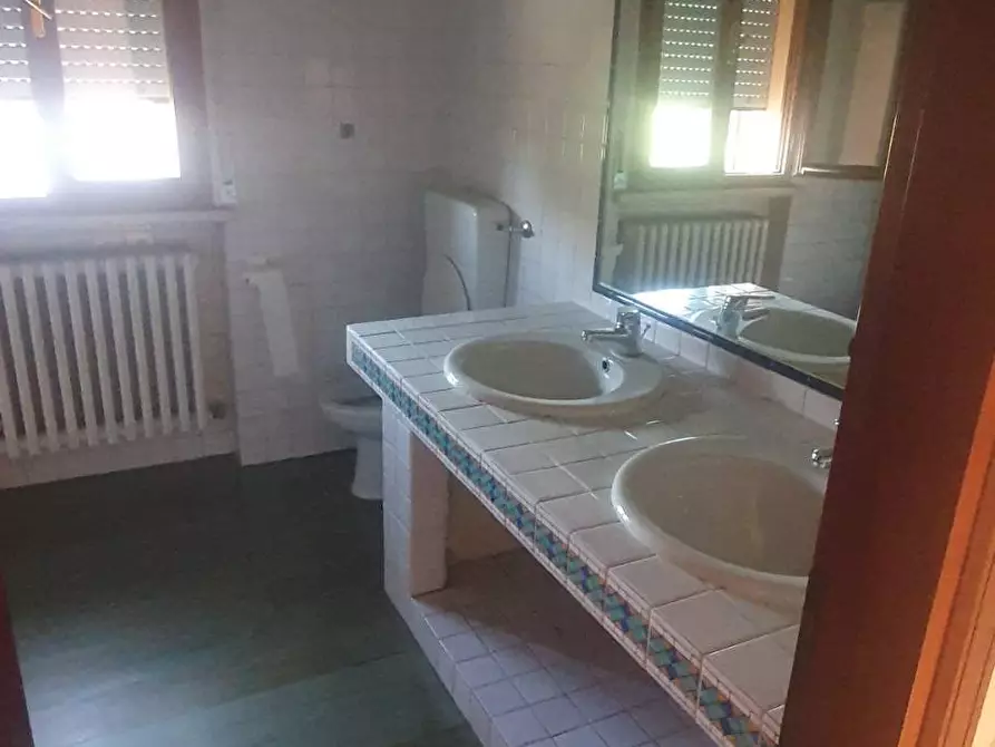 Immagine 5 di Casa semindipendente in vendita  a Lugo
