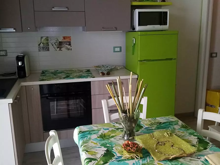 Immagine 1 di Appartamento in affitto  a Ravenna