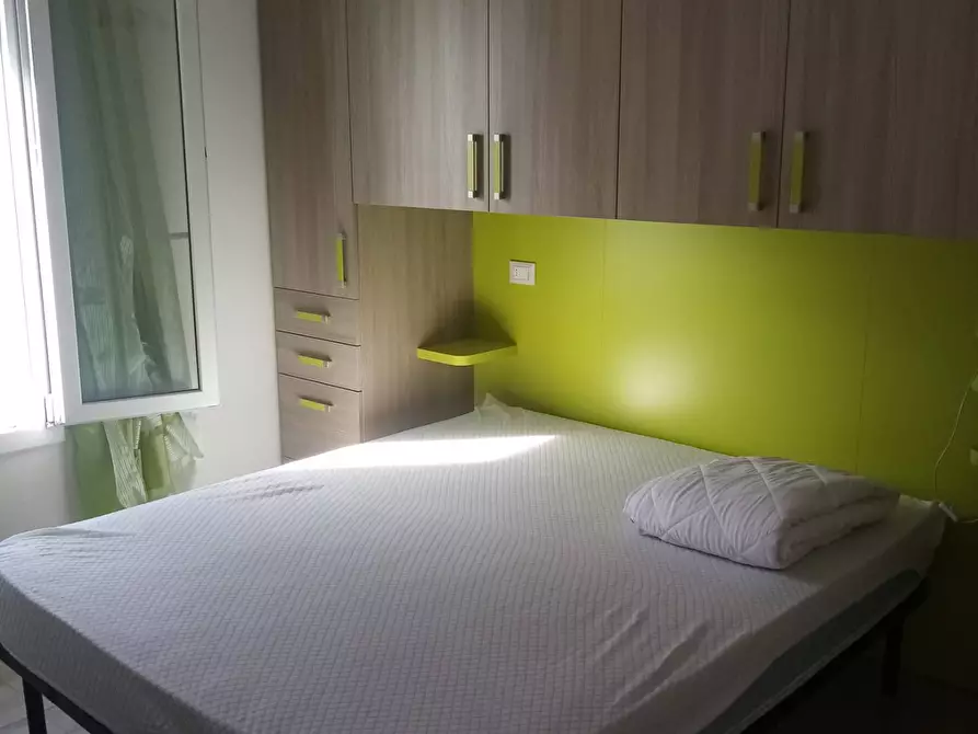 Immagine 8 di Appartamento in affitto  a Ravenna