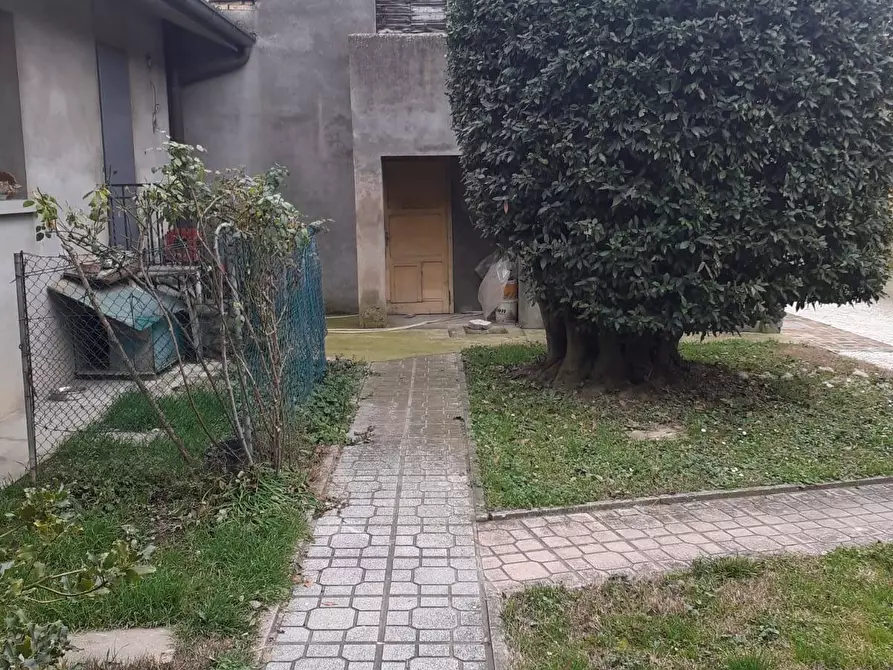 Immagine 32 di Casa indipendente in vendita  00 a Russi