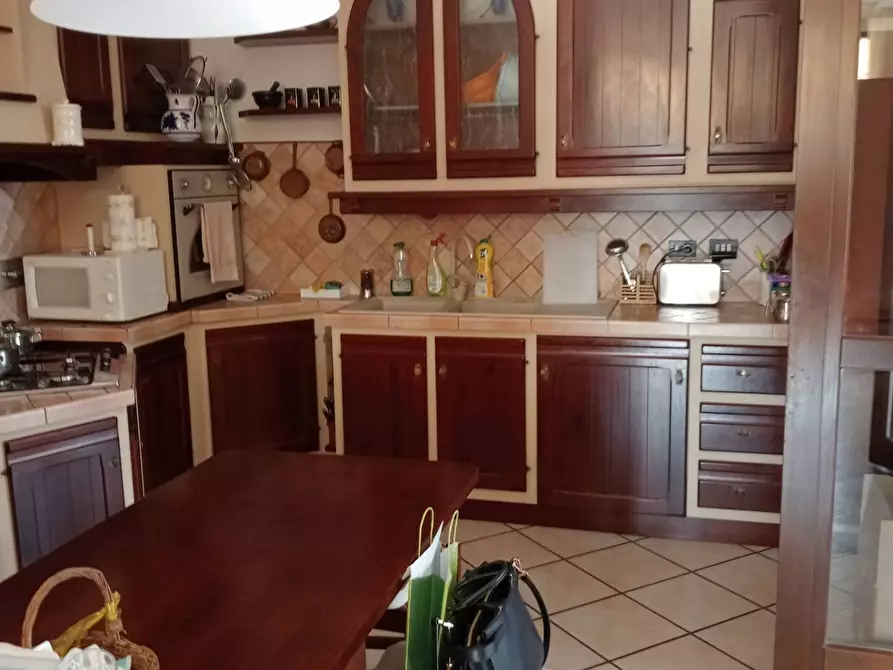 Immagine 2 di Villa in vendita  in VIA PUNTA 00 a Imola