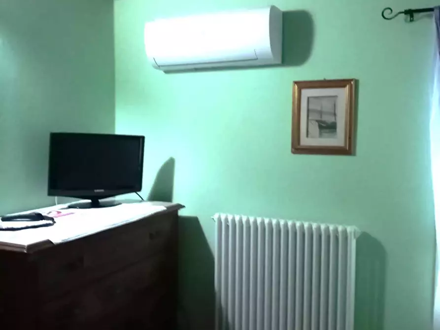 Immagine 2 di Appartamento in affitto  a Lugo