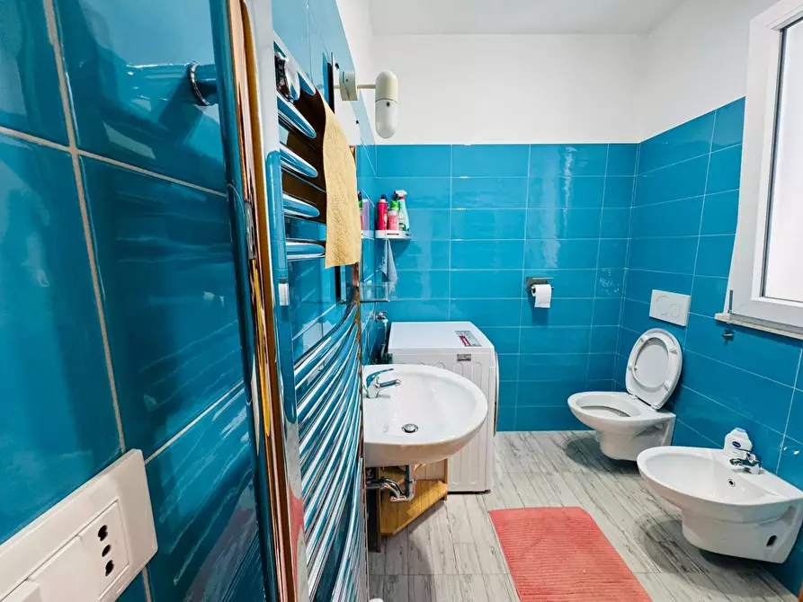 Immagine 8 di Appartamento in vendita  in via giovanni Pascoli 00 a Ravenna