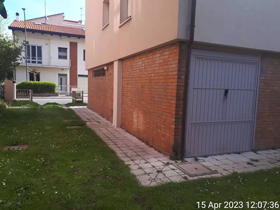 Immagine 19 di Appartamento in vendita  in Via Renato Serra 00 a Ravenna