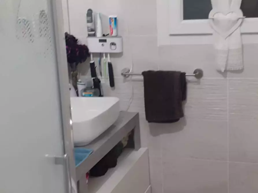 Immagine 3 di Appartamento in vendita  in via fratelli bandiera 00 a Faenza