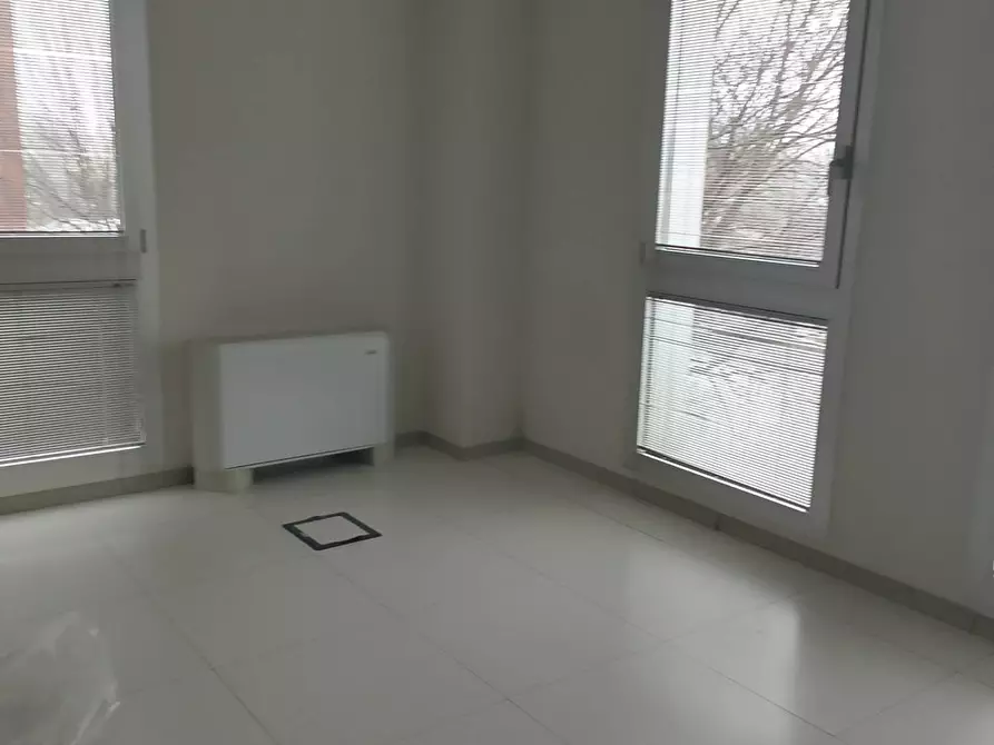 Immagine 9 di Ufficio in vendita  in via proventa 00 a Faenza