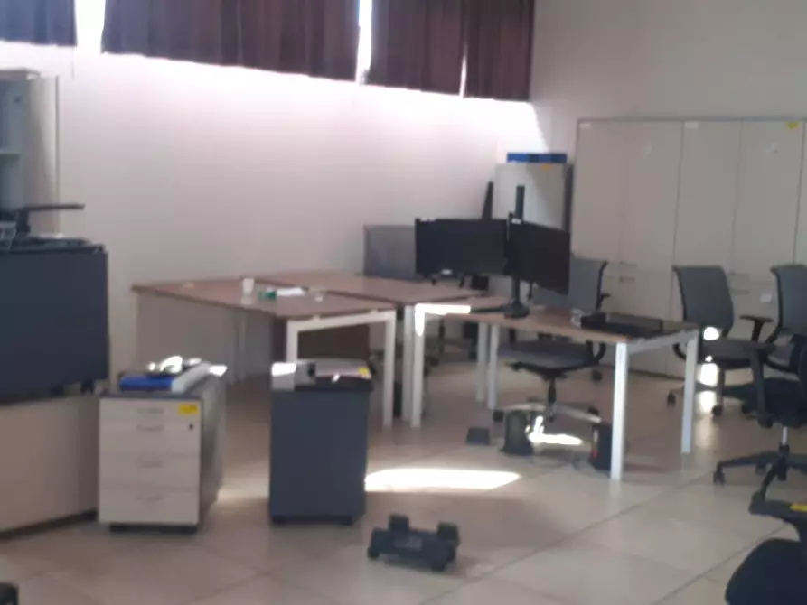 Immagine 3 di Ufficio in affitto  a Faenza