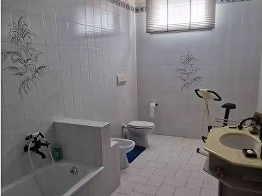Immagine 6 di Villa in vendita  a Faenza