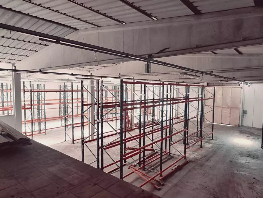 Immagine 22 di Capannone industriale in vendita  in Via delle Antille 23 a Pomezia