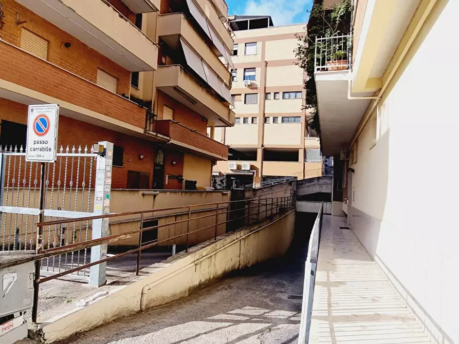 Immagine 9 di Box auto in vendita  in Via Dante Alighieri 74bis a Pomezia