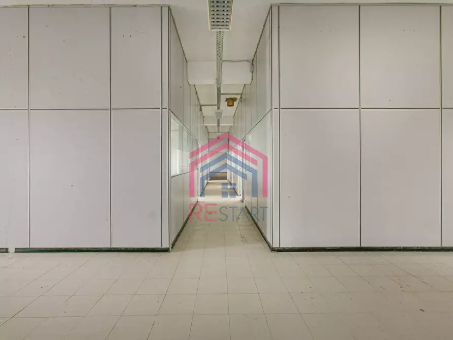 Immagine 8 di Capannone industriale in vendita  in Via F. Calvi 4 a Pomezia