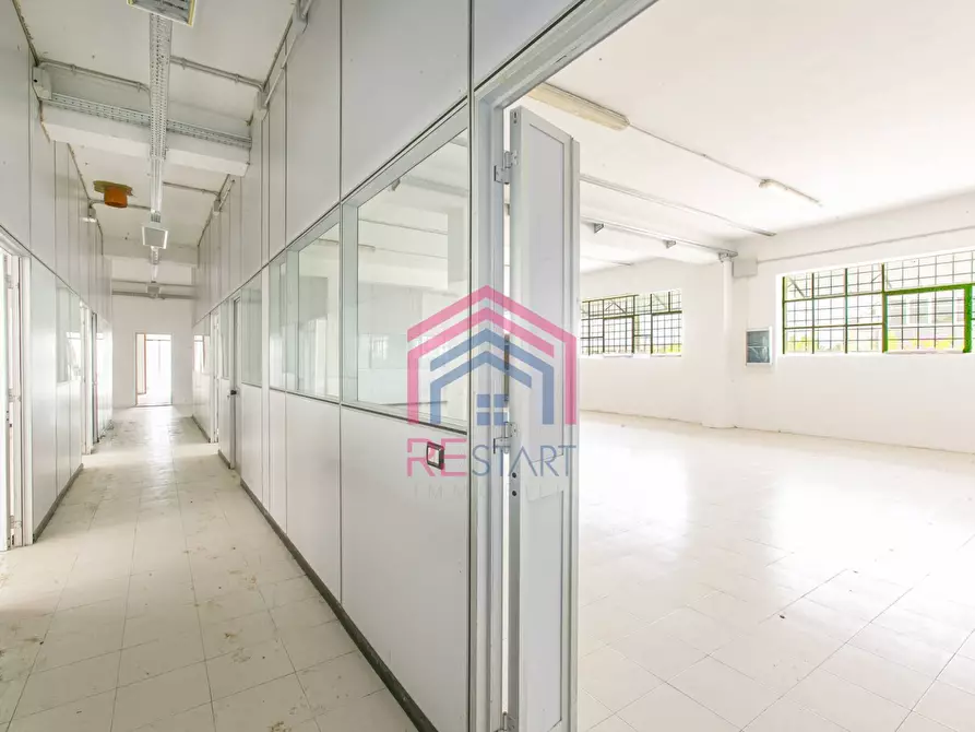 Immagine 15 di Capannone industriale in vendita  in Via F. Calvi 4 a Pomezia