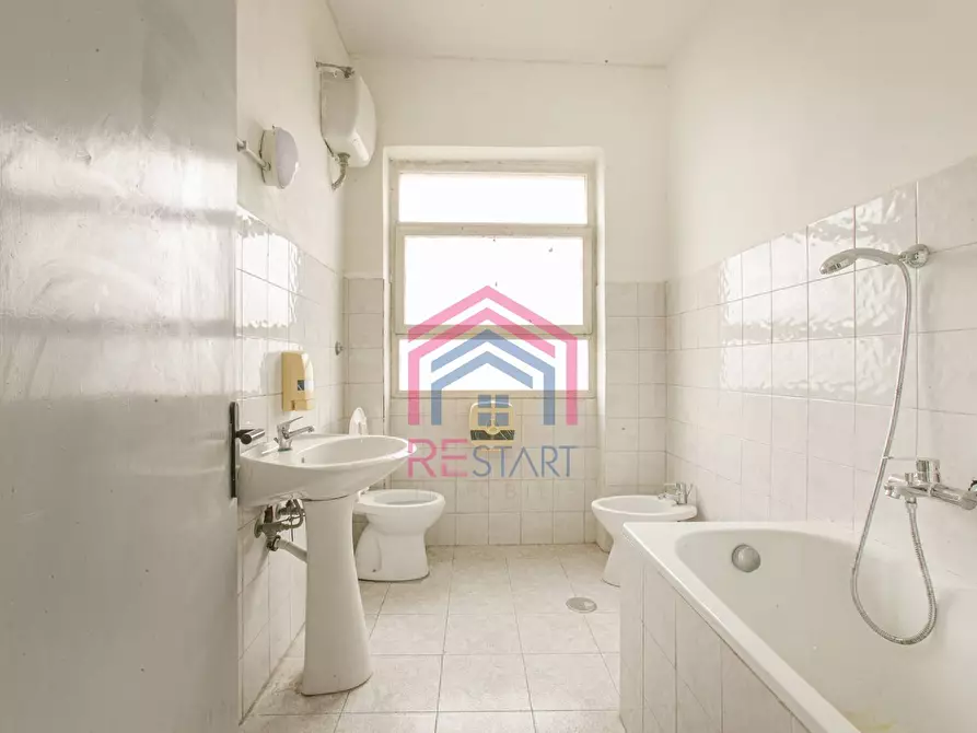 Immagine 32 di Capannone industriale in vendita  in Via F. Calvi 4 a Pomezia