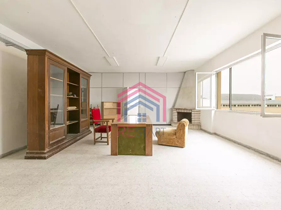 Immagine 35 di Capannone industriale in vendita  in Via F. Calvi 4 a Pomezia