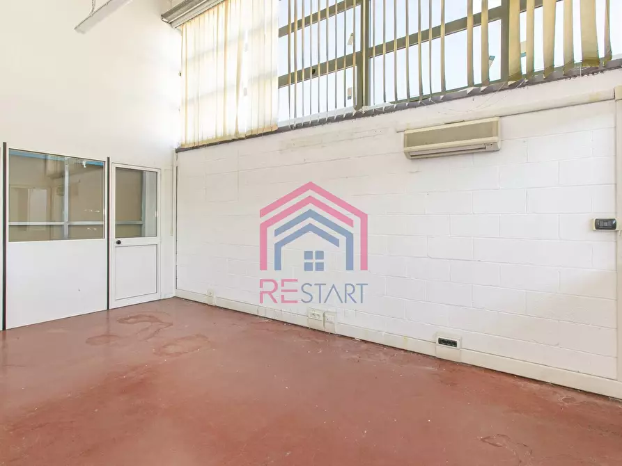 Immagine 25 di Locale commerciale in affitto  in Pontina Vecchia a Pomezia