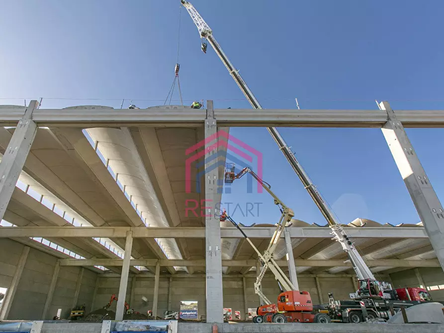 Immagine 21 di Capannone industriale in affitto  in Pontina a Pomezia