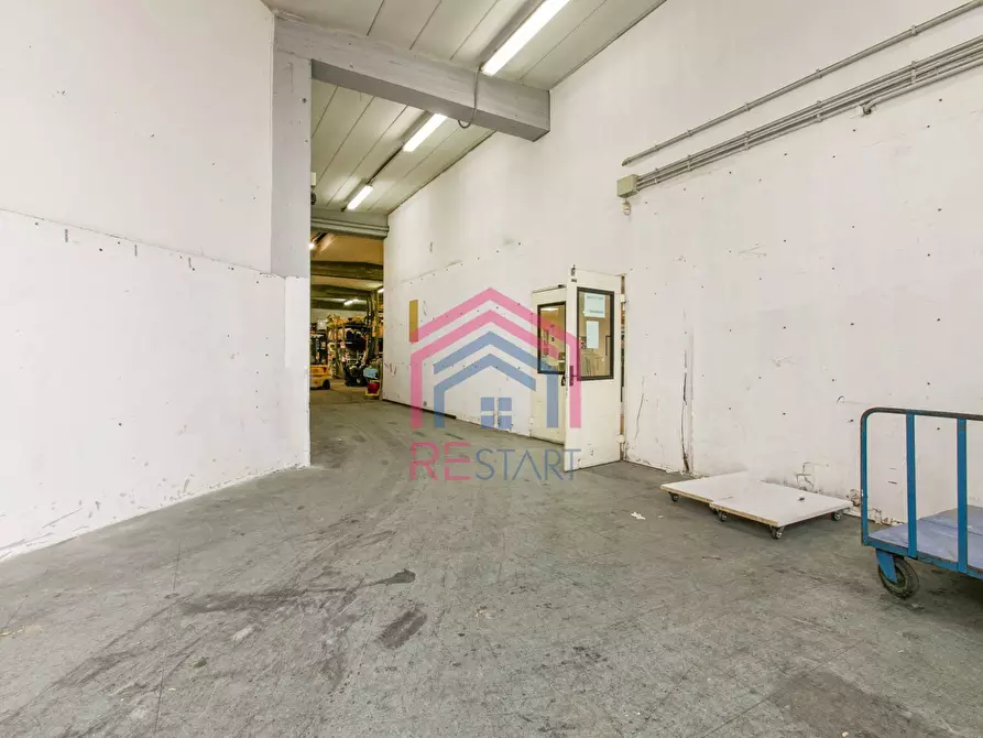 Immagine 4 di Magazzino in affitto  in via Pontina Vecchia a Pomezia