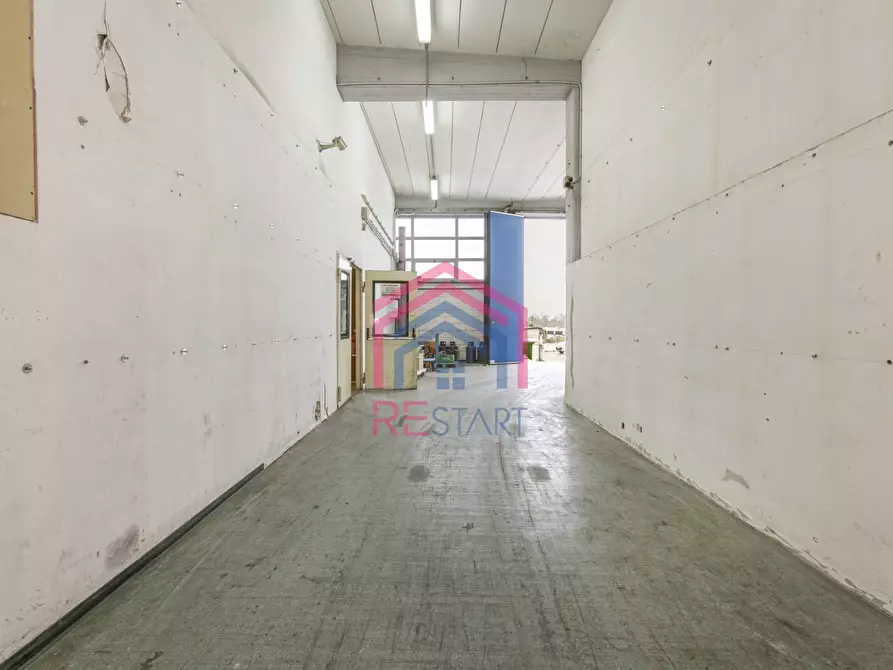 Immagine 6 di Magazzino in affitto  in via Pontina Vecchia a Pomezia