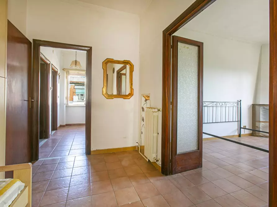 Immagine 4 di Appartamento in vendita  in Via Fiume 6 a Pomezia