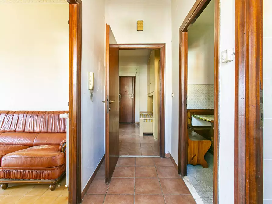 Immagine 11 di Appartamento in vendita  in Via Fiume 6 a Pomezia