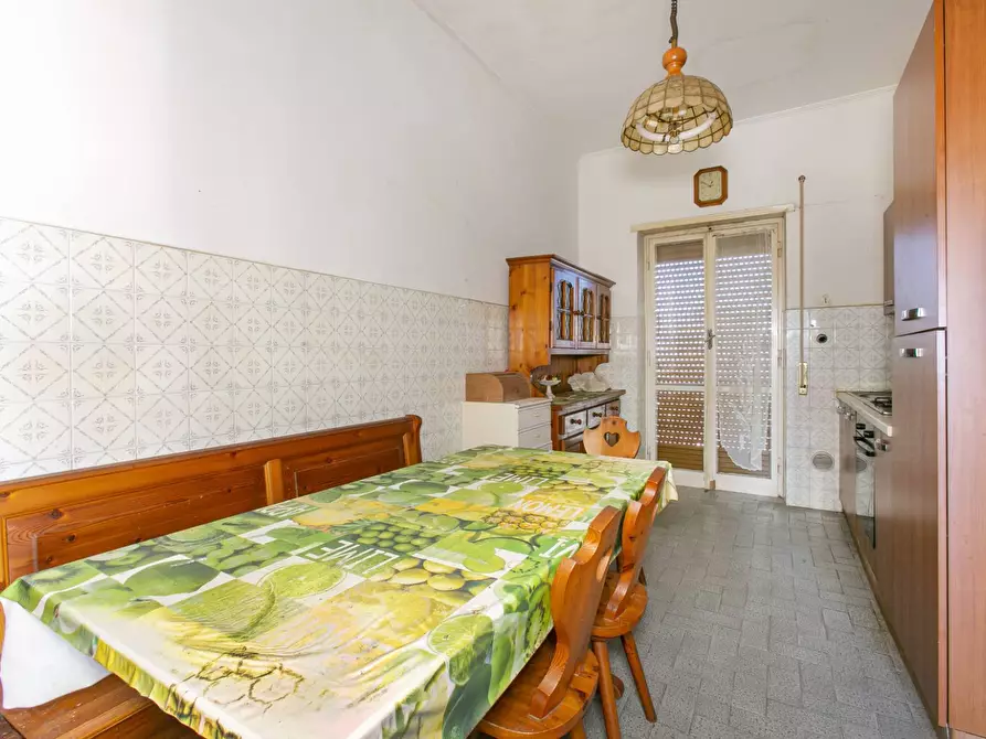 Immagine 12 di Appartamento in vendita  in Via Fiume 6 a Pomezia