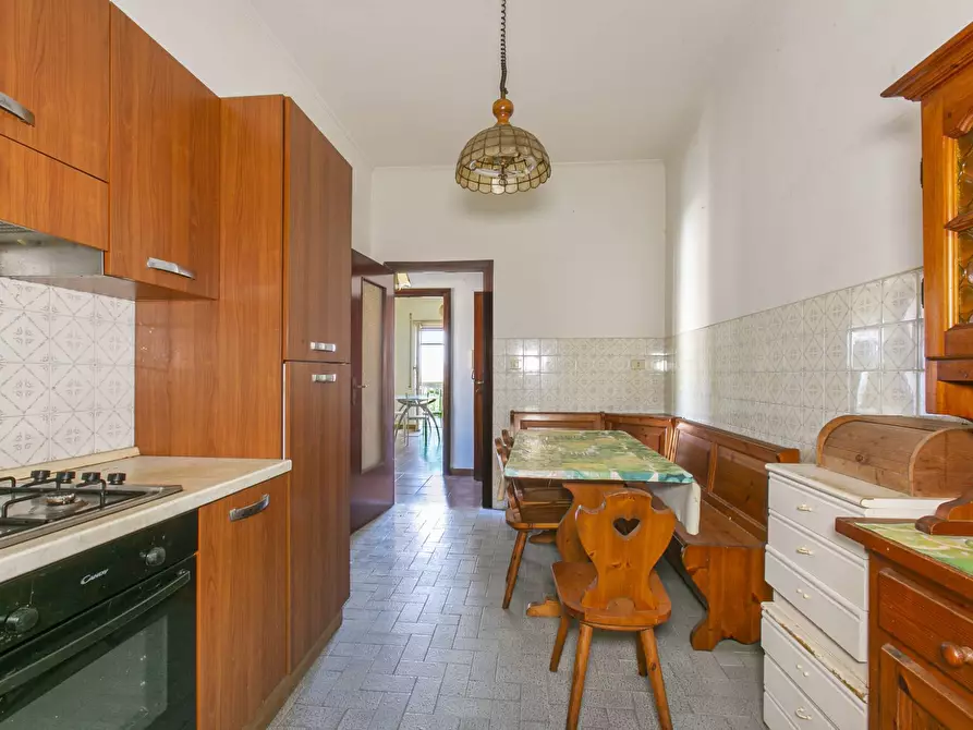 Immagine 15 di Appartamento in vendita  in Via Fiume 6 a Pomezia