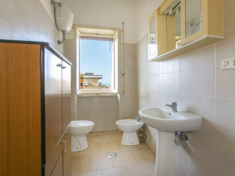 Immagine 17 di Appartamento in vendita  in Via Fiume 6 a Pomezia