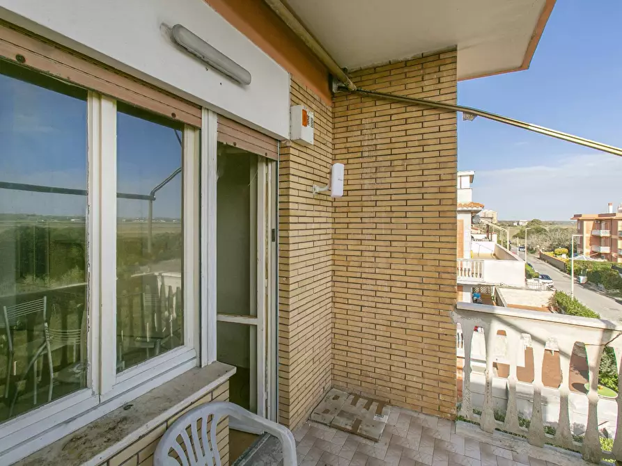 Immagine 25 di Appartamento in vendita  in Via Fiume 6 a Pomezia